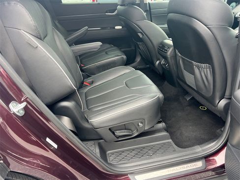 Used 2024 Hyundai Palisade Limited image 15