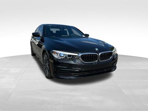 Used 2019 BMW 530e w/ Convenience Package RWD image 7