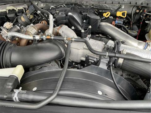 Used 2017 Ford F550 Regular Cab image 13