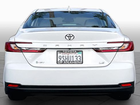 Used 2025 Toyota Camry LE FWD image 4