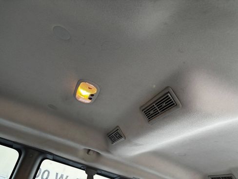 Used 2014 GMC Savana 3500 LS image 27