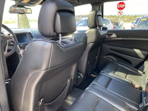 Used 2014 Jeep Grand Cherokee Overland w/ Advanced Technology Group image 14