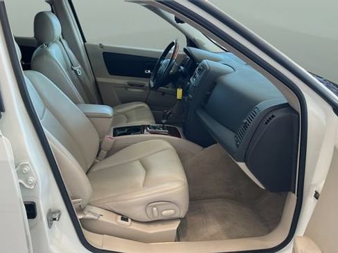 Used 2005 Cadillac SRX w/ Preferred Equipment Group AWD/4WD image 16