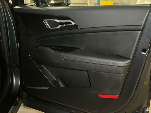 Certified 2024 Kia Sportage EX w/ EX Premium Package image 14