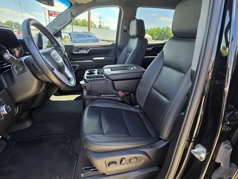 Used 2025 GMC Sierra 1500 SLT AWD/4WD image 8