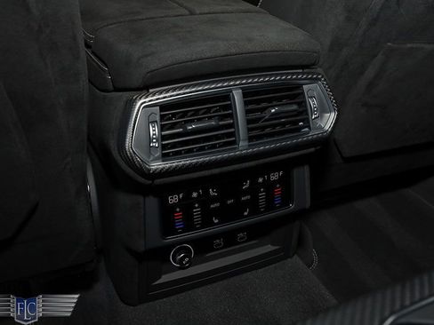 Used 2023 Lamborghini Urus Performante image 23