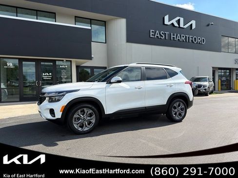 Used 2024 Kia Seltos S AWD/4WD image 1