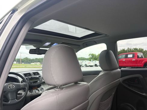 Used 2010 Toyota RAV4 Limited FWD image 21