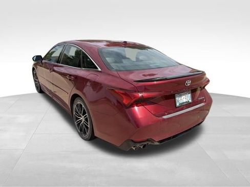 Used 2022 Toyota Avalon Touring FWD image 6
