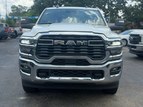 Used 2025 RAM 2500 Big Horn AWD/4WD image 3