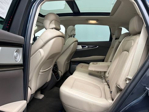 Used 2023 Lincoln Nautilus Reserve w/ Equipment Group 202A AWD/4WD image 18