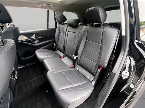 Used 2026 Mercedes-Benz GLS 450 4MATIC image 21