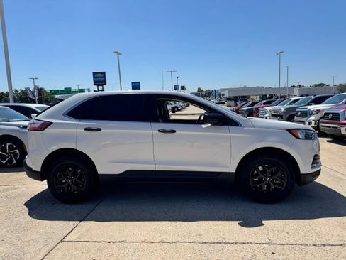 Used 2022 Ford Edge SEL AWD/4WD image 9