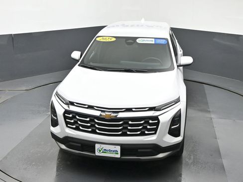 Used 2025 Chevrolet Equinox LT AWD/4WD image 22