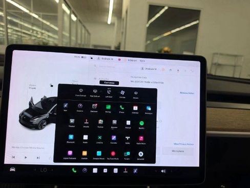 Used 2019 Tesla Model 3 Mid Range RWD image 16