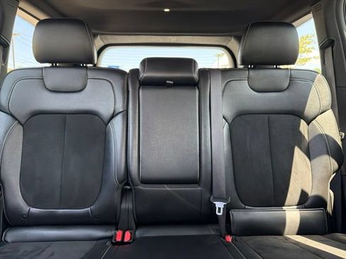 Used 2024 Jeep Grand Cherokee Altitude AWD/4WD image 30