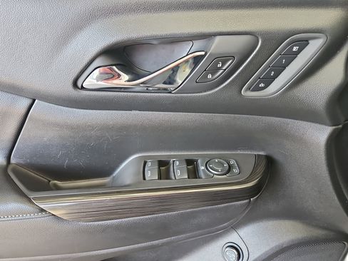 Used 2018 GMC Acadia SLT image 7