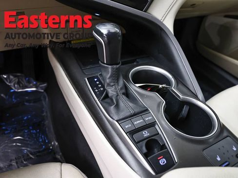 Used 2021 Toyota Camry XLE AWD/4WD image 12