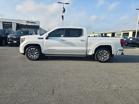 Used 2025 GMC Sierra 1500 Denali AWD/4WD image 8