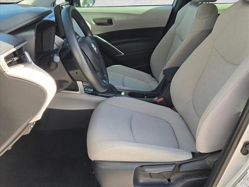 Used 2024 Toyota Corolla Cross L image 16