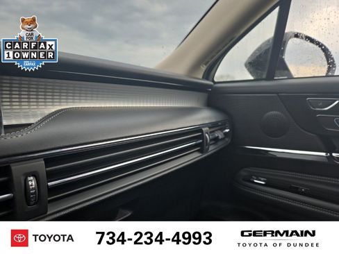 Used 2024 Lincoln Corsair AWD w/ Equipment Group 101A image 30