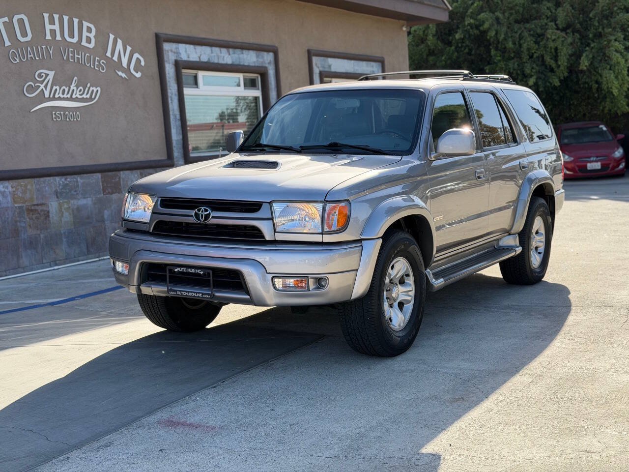 Used 2002 Toyota 4Runner SR5 w/ Sport Edition RWD image 2
