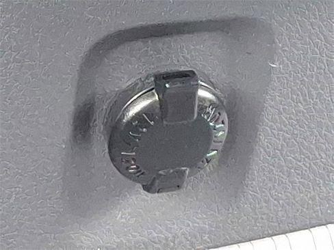 Used 2023 Toyota Sienna XLE image 27