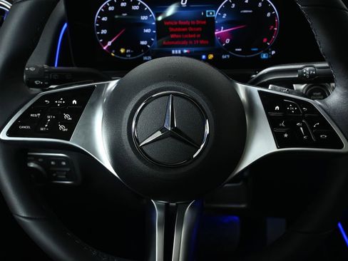 New 2026 Mercedes-Benz GLB 250 4MATIC image 18
