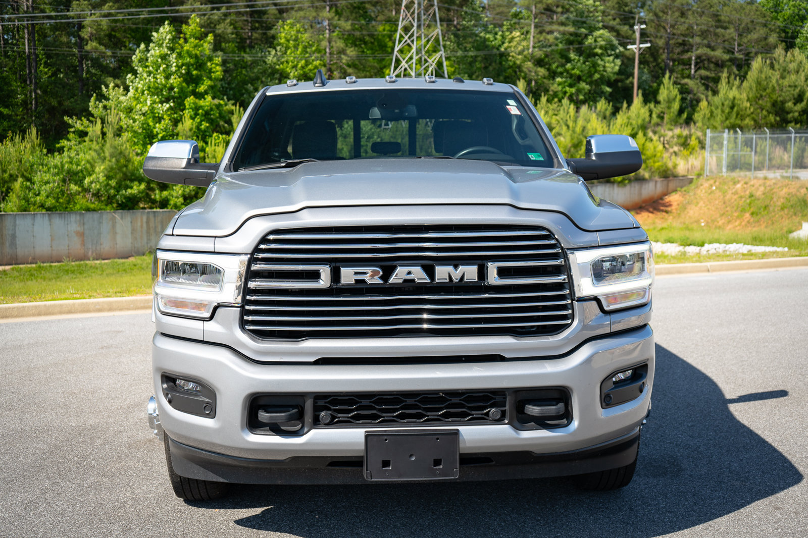 Used 2022 RAM 3500 Laramie AWD/4WD image 2