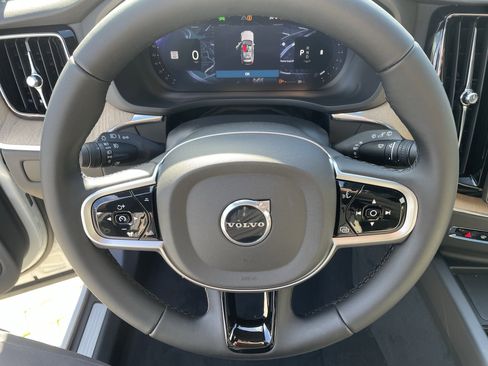 New 2026 Volvo XC60 B5 Plus w/ Protection Package Premier image 18