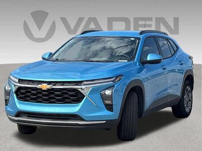 Used 2025 Chevrolet Trax LT