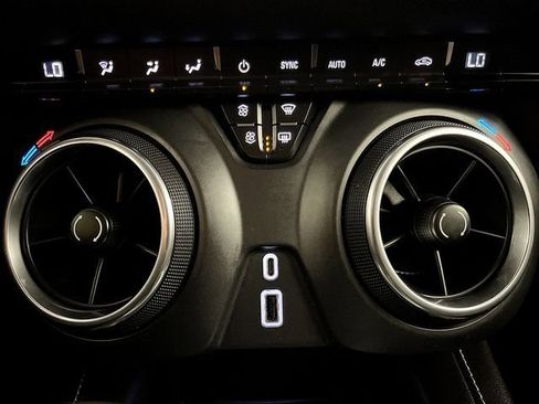 Used 2023 Chevrolet Blazer LT image 20