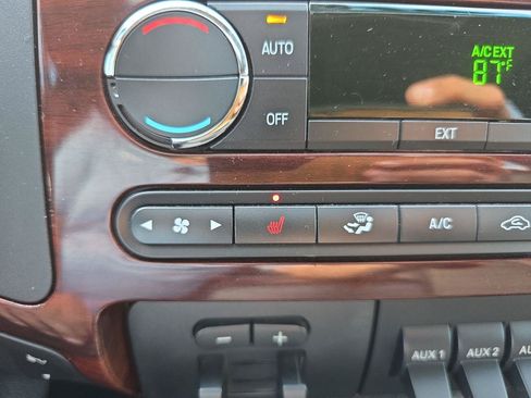 Used 2010 Ford F350 Lariat AWD/4WD image 25