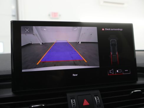 Used 2025 Audi Q5 2.0T Premium image 17