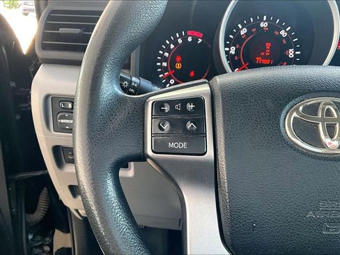 Used 2010 Toyota 4Runner SR5 image 19
