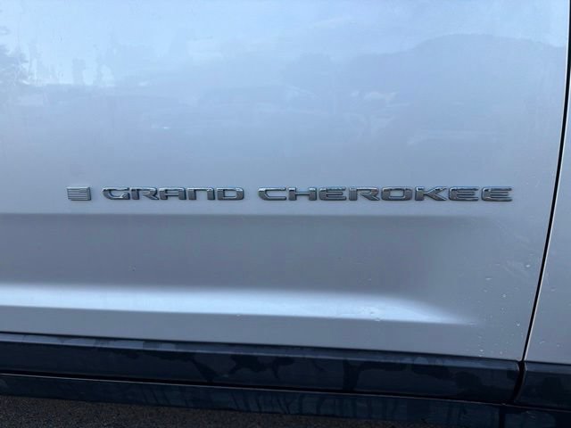 Used 2024 Jeep Grand Cherokee Limited 4xe AWD/4WD image 13
