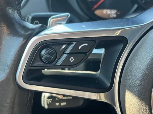 Used 2023 Porsche 718 Boxster RWD image 16
