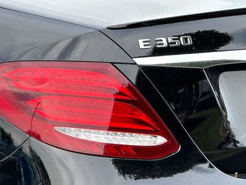 Used 2020 Mercedes-Benz E 350 4MATIC Sedan image 10