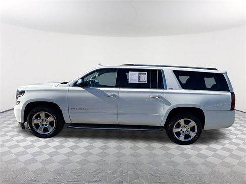 Used 2016 Chevrolet Suburban LTZ image 8