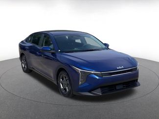 Used 2025 Kia K4 LXS video 2