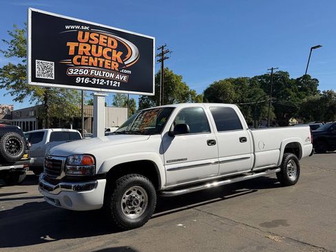 Used 2004 GMC Sierra 2500 SLE AWD/4WD image 2