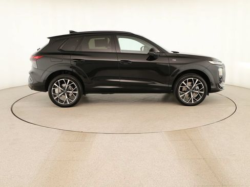 New 2026 Audi Q3 quattro 2.0T AWD/4WD image 8