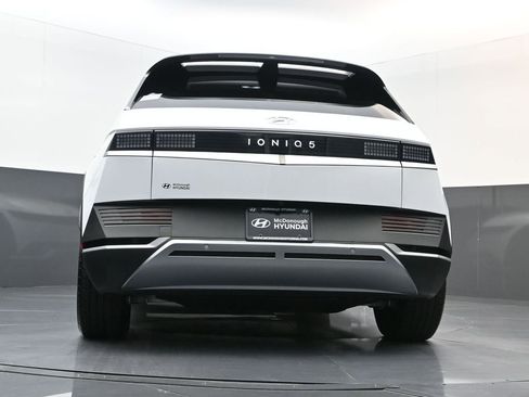 Certified 2024 Hyundai Ioniq 5 SEL image 23
