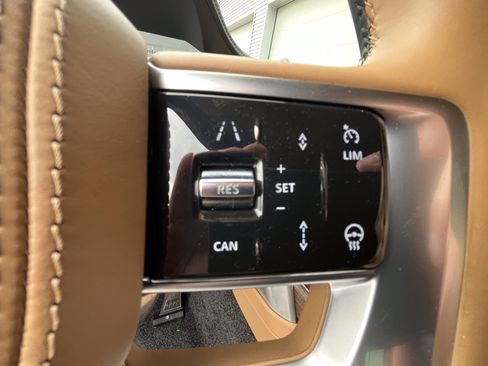 Certified 2024 Land Rover Range Rover SE AWD/4WD image 20