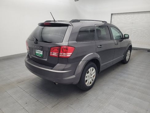 Used 2017 Dodge Journey SE FWD image 9