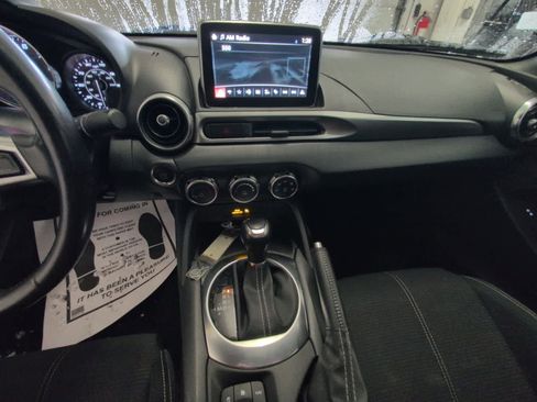 Used 2020 FIAT 124 Spider Classica w/ Technology Group image 14