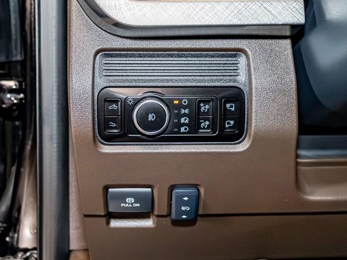 Used 2025 Ford F250 King Ranch w/ Chrome Package AWD/4WD image 12