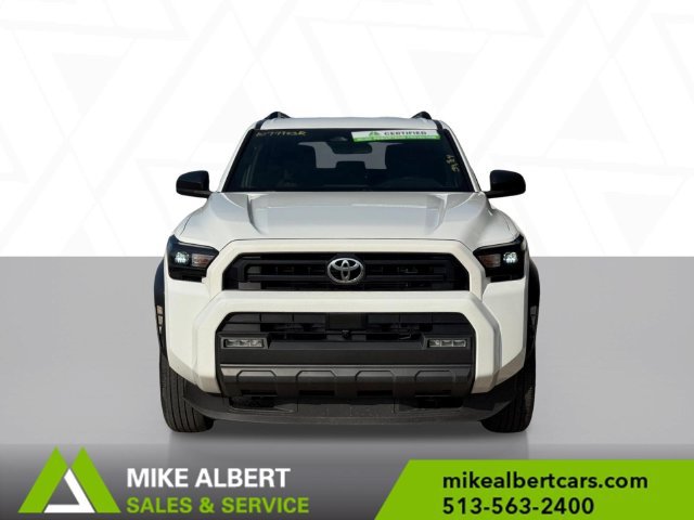 Used 2025 Toyota 4Runner SR5 AWD/4WD image 2