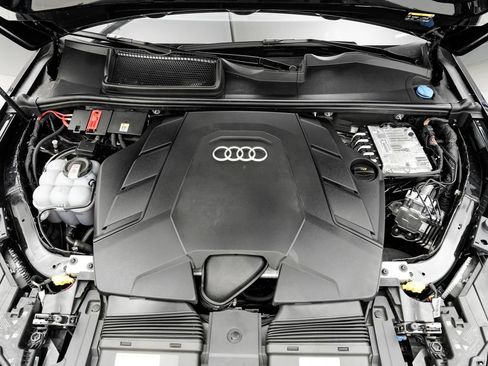 Certified 2025 Audi Q7 3.0T Prestige w/ Prestige Package AWD/4WD image 28