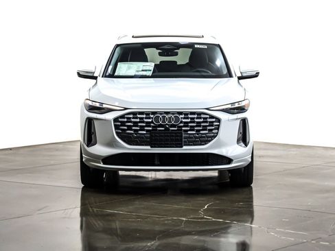 New 2025 Audi Q5 Premium Plus image 2